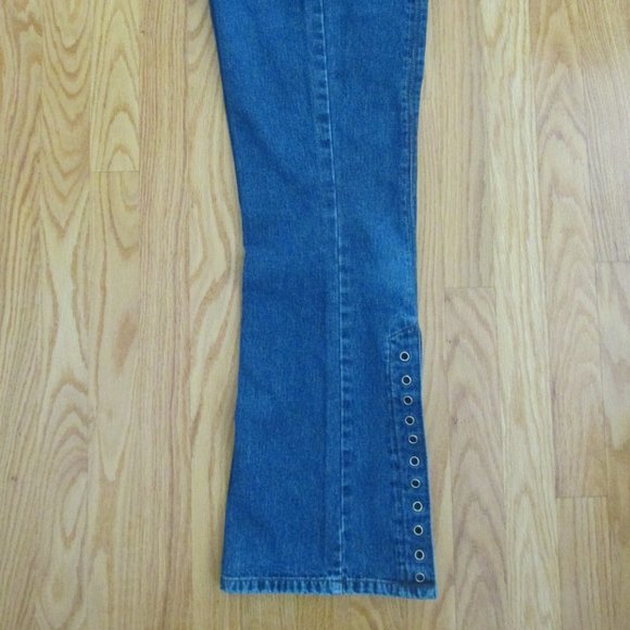 BAILEY'S POINT GIRL'S SIZE 12 JEANS MED BLUE SLUB DENIM FLARE LEG METAL EYELETS - Picture 7 of 13